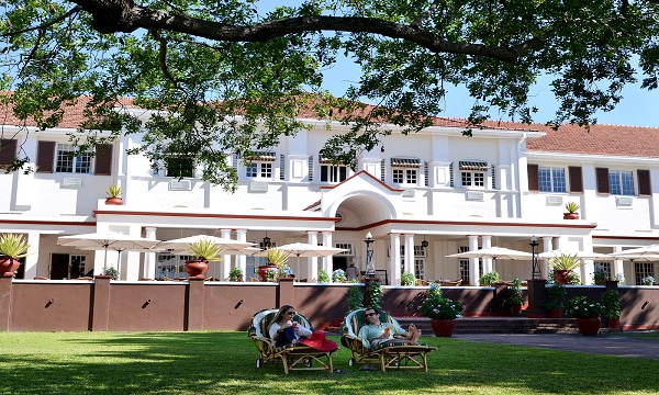 4 Day Victoria Falls Safari Club Package