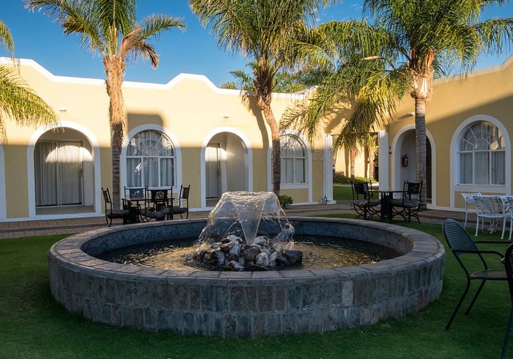 Central Lodge Keetmanshoop