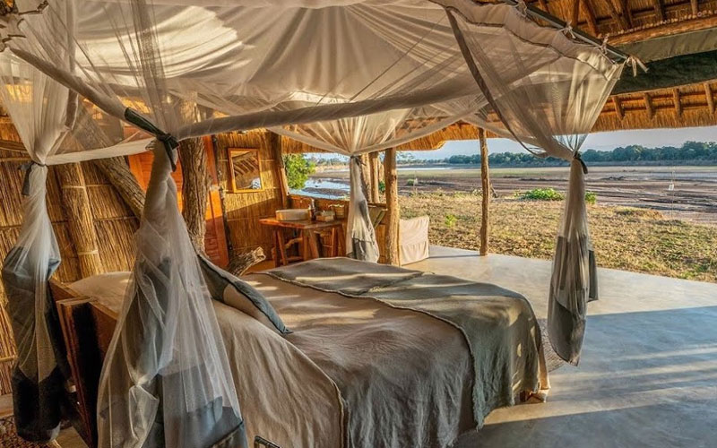 Chinzombo Safaris