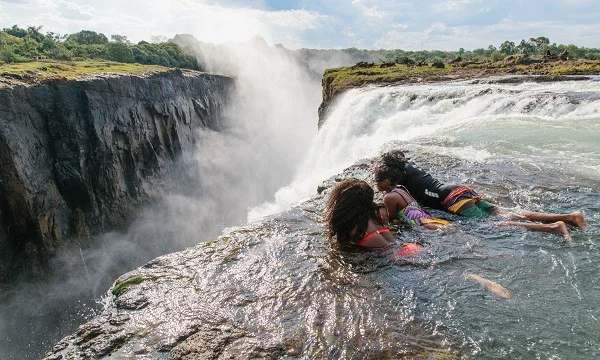 Devil's Swim Victoria Falls