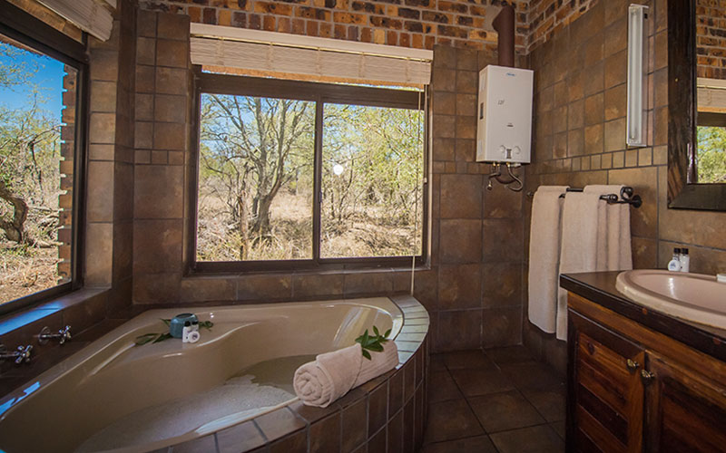 Gomo Gomo Game Lodge
