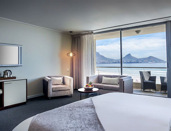 Lagoon Beach Hotel