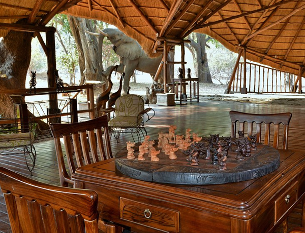 Mana Pools Safari Lodge