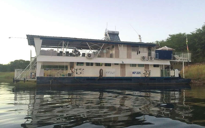 OB Joyful Houseboat