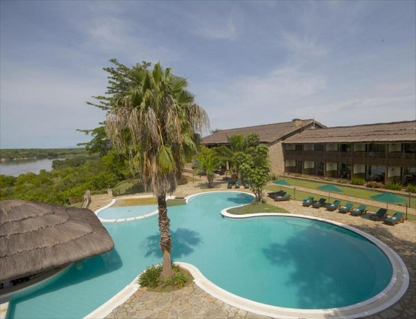 Para Safari Lodge