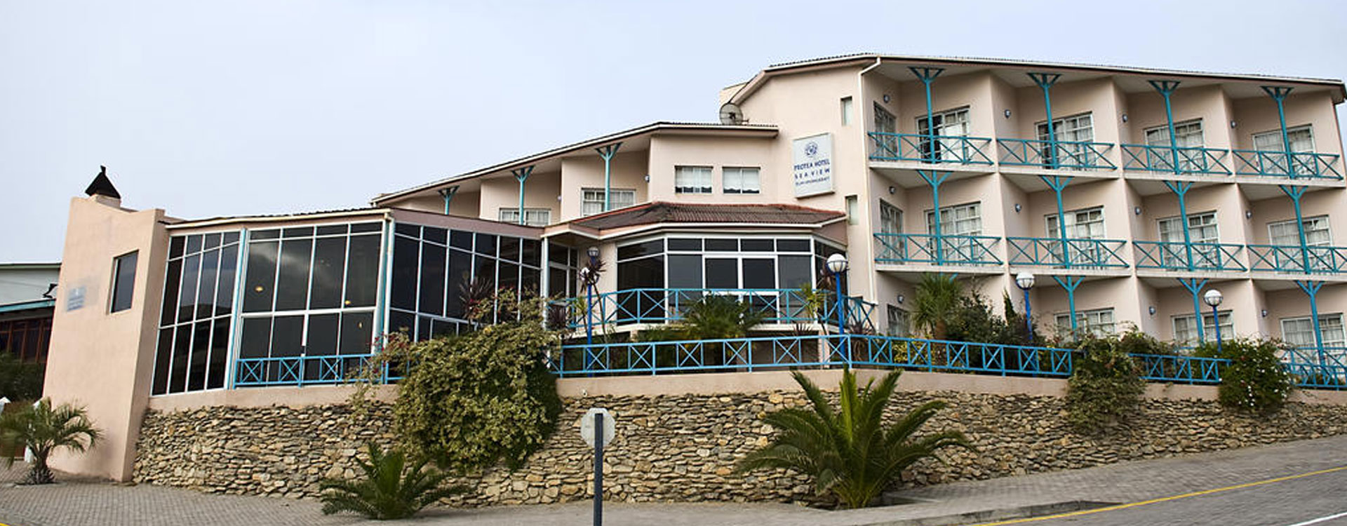 Sea-View Hotel