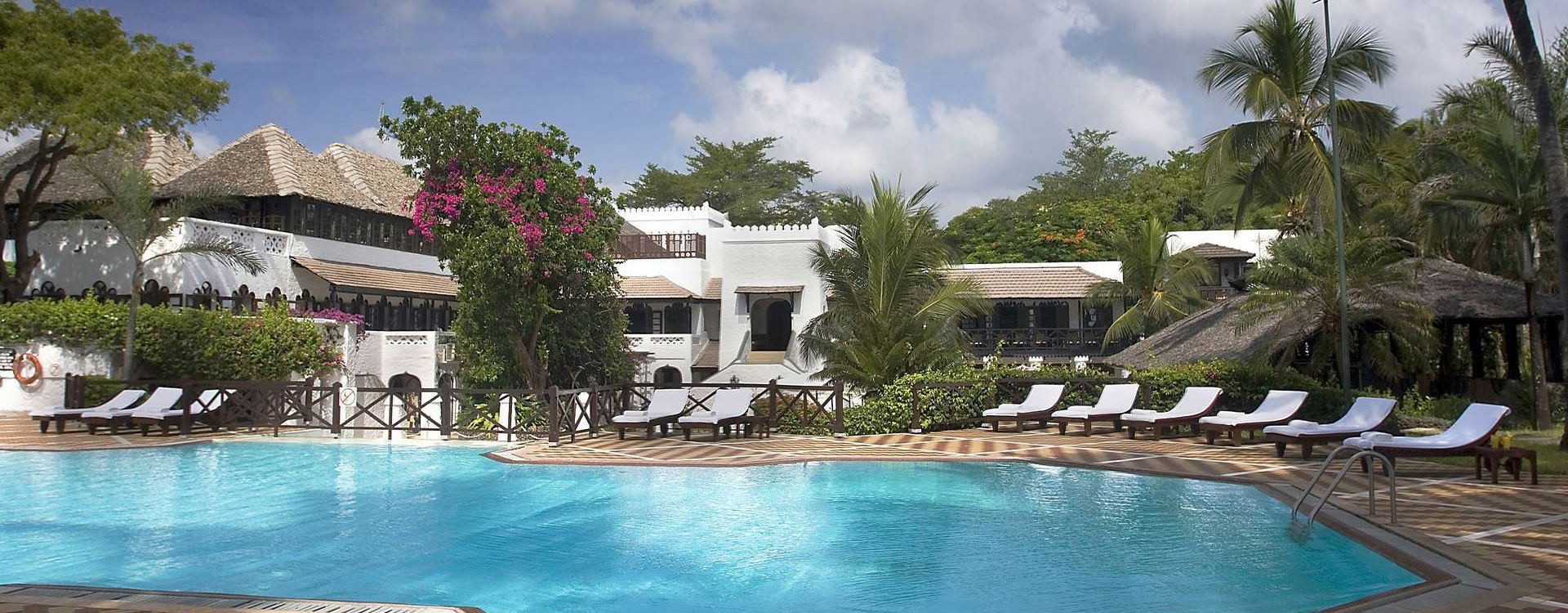 Serena Beach Resort and Spa