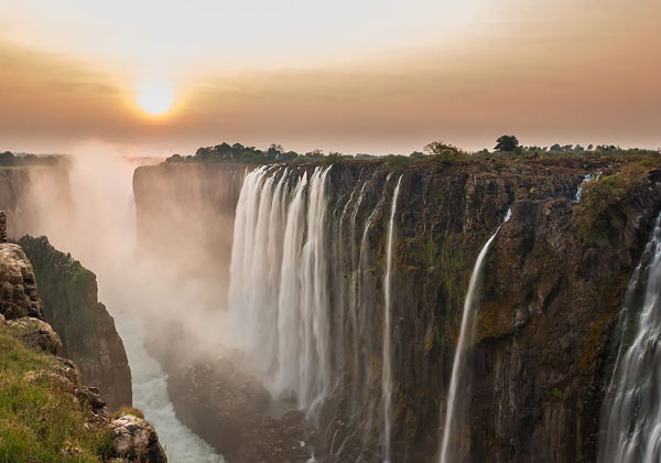 Victoria Falls History
