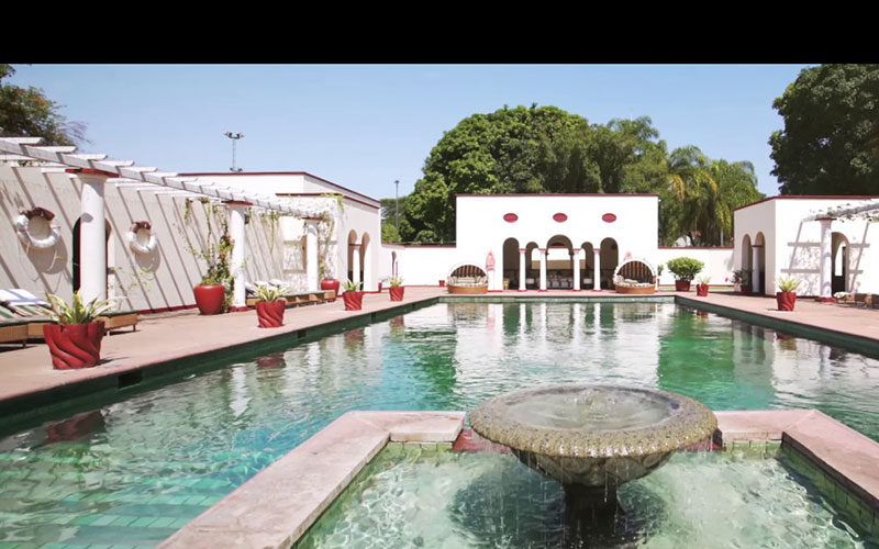 Victoria Falls Hotel