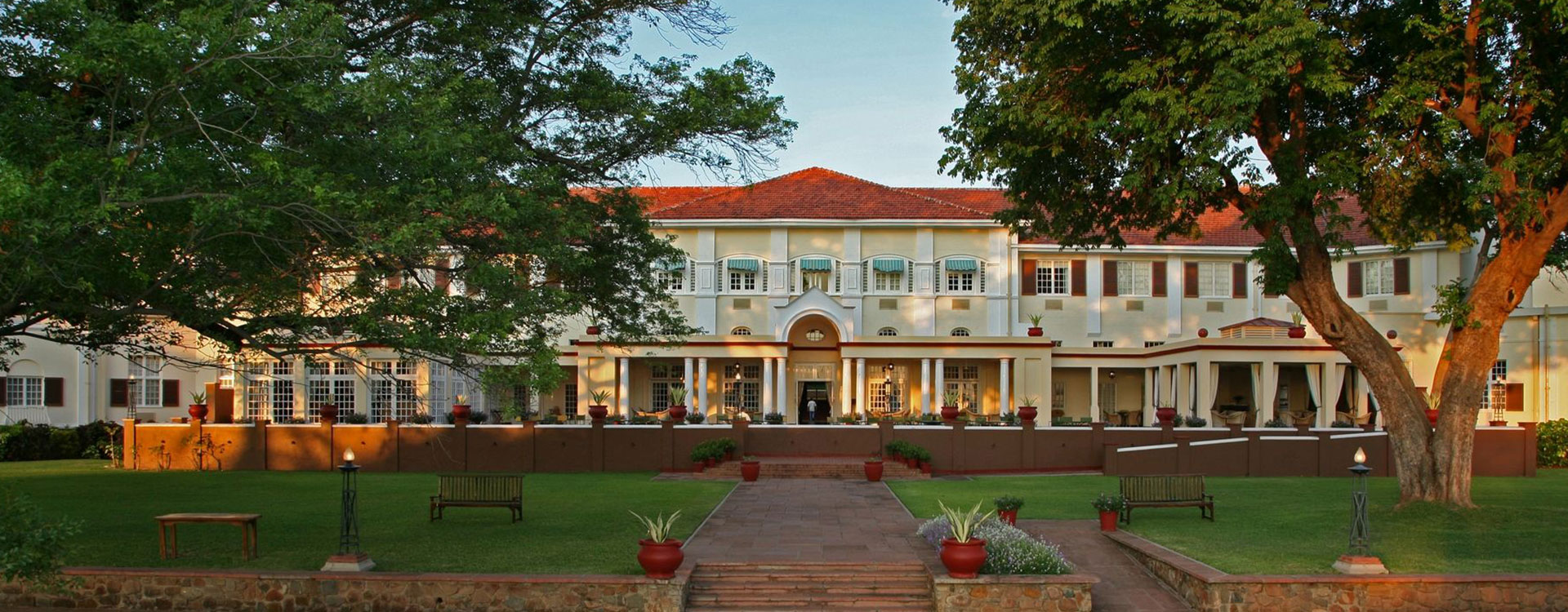 Victoria Falls Hotel