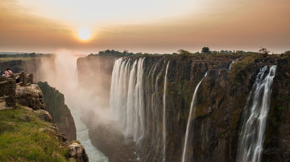Victoria Falls Travel Guide