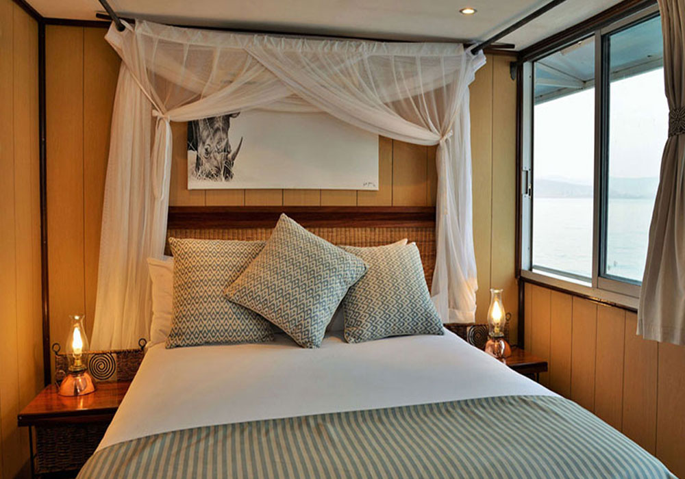 Zambezi Cruise Safaris The Karabezi